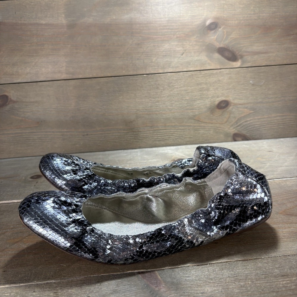 dolce and gabbana womens size 38 shoes black silver snakeskin slip on work flats